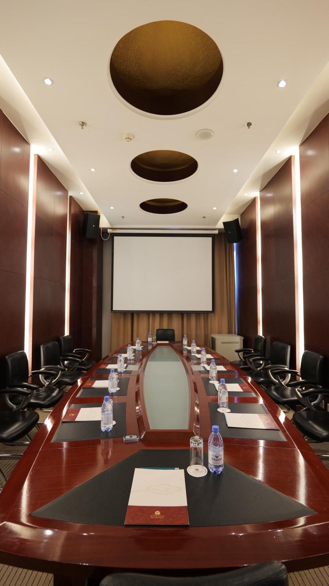 فندق بكين بلاس سولوكسي أستانا المظهر الخارجي الصورة A meeting room